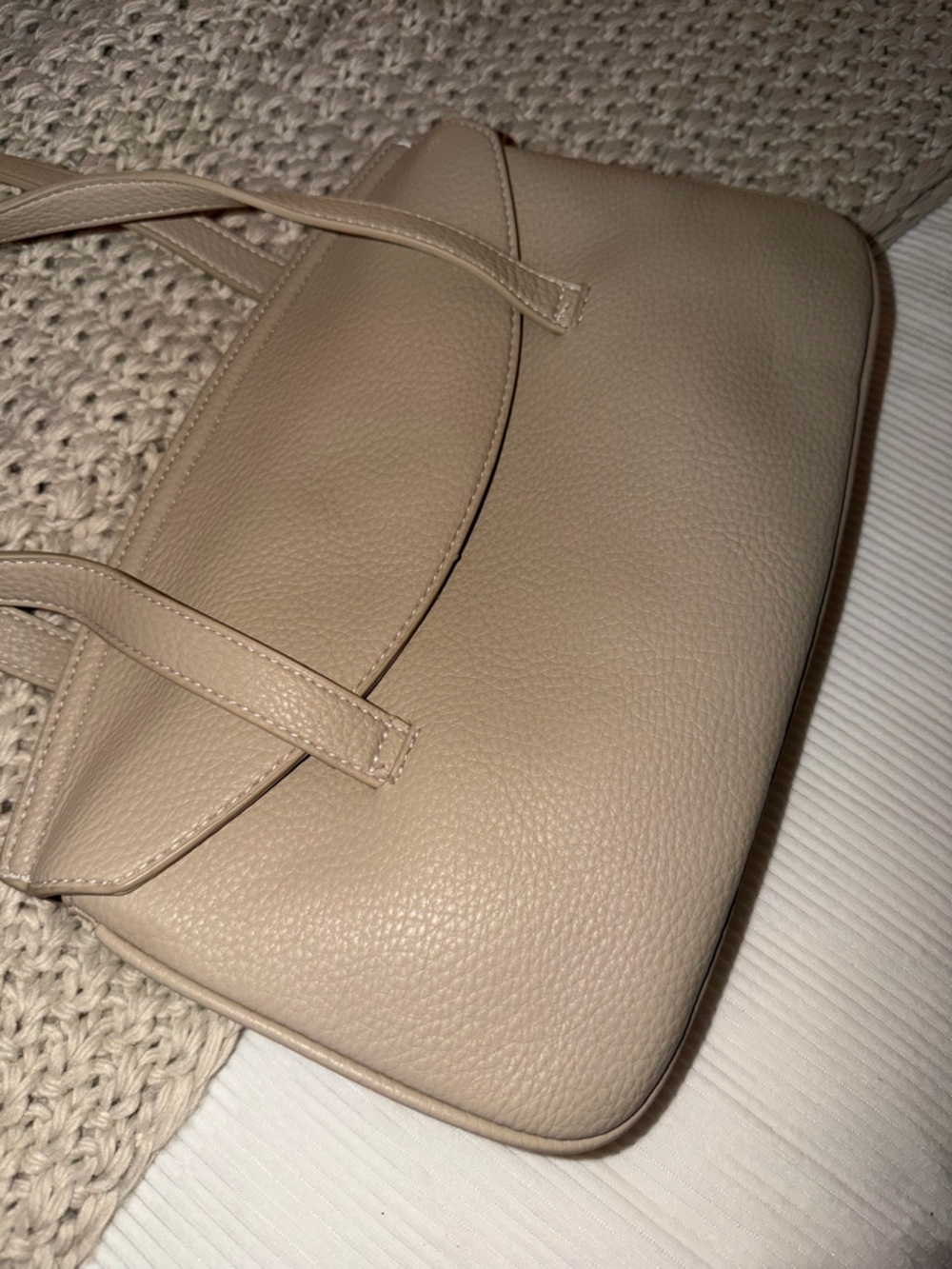 Antik Kraft Beige Pebbled Leather Shoulder Bag